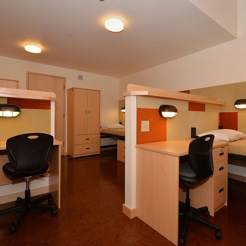 same-level-dorm-room same-level-dorm-room