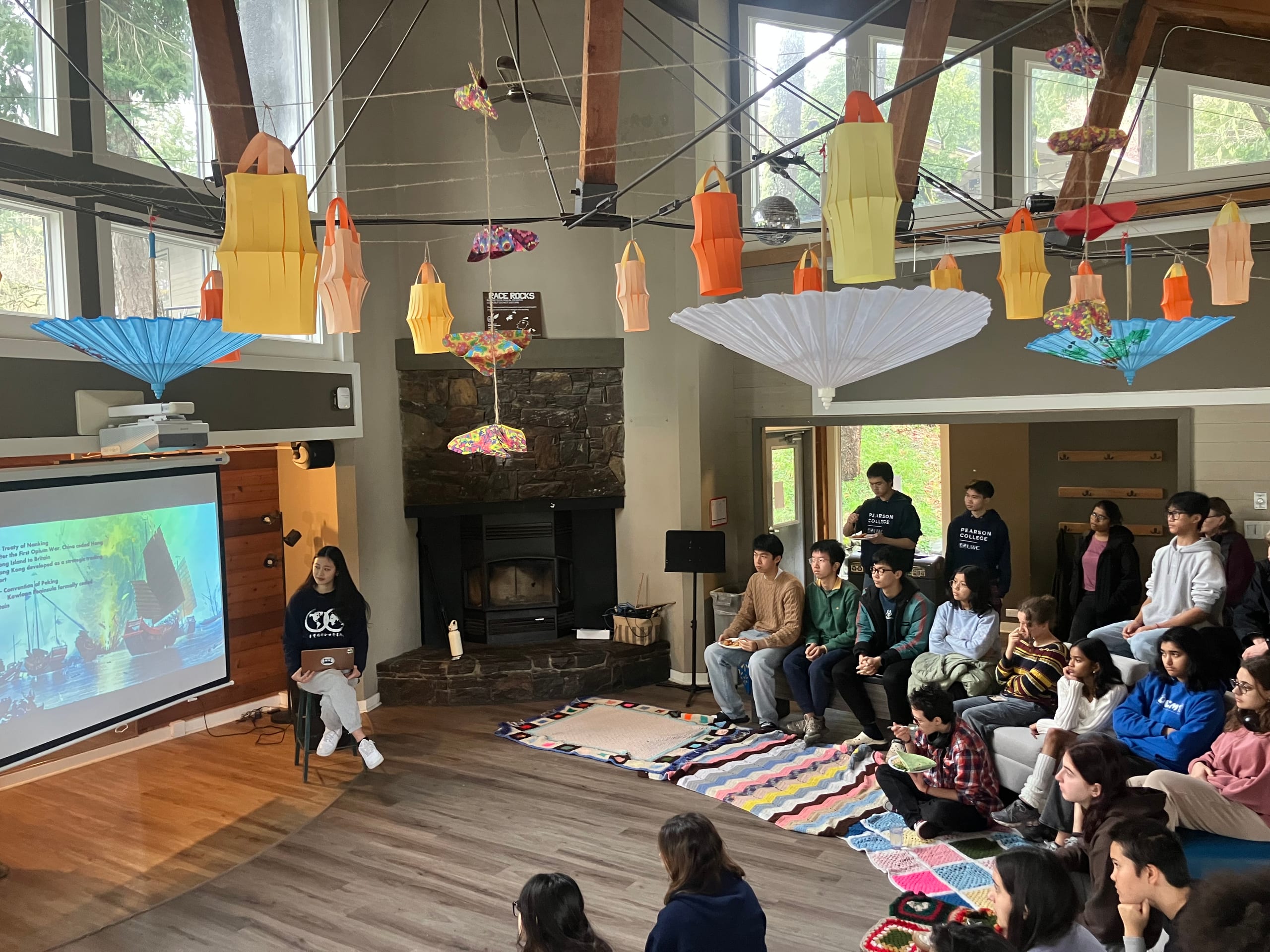 Global Lunches: Dining on Student Experiences